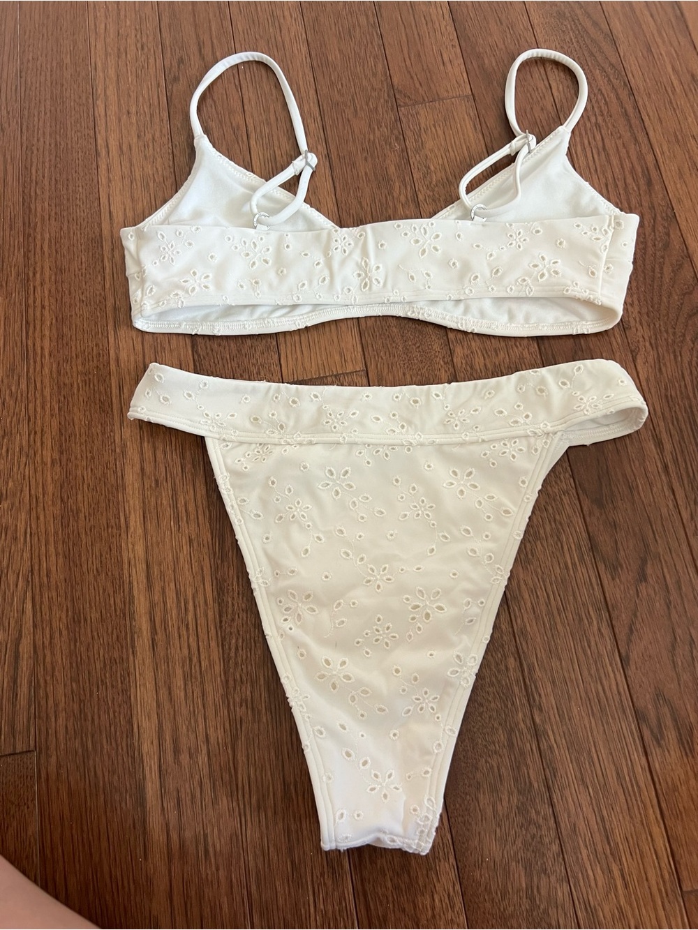 Abercrombie Eyelet White Two-Piece Bikini Set - Picture 2 of 3